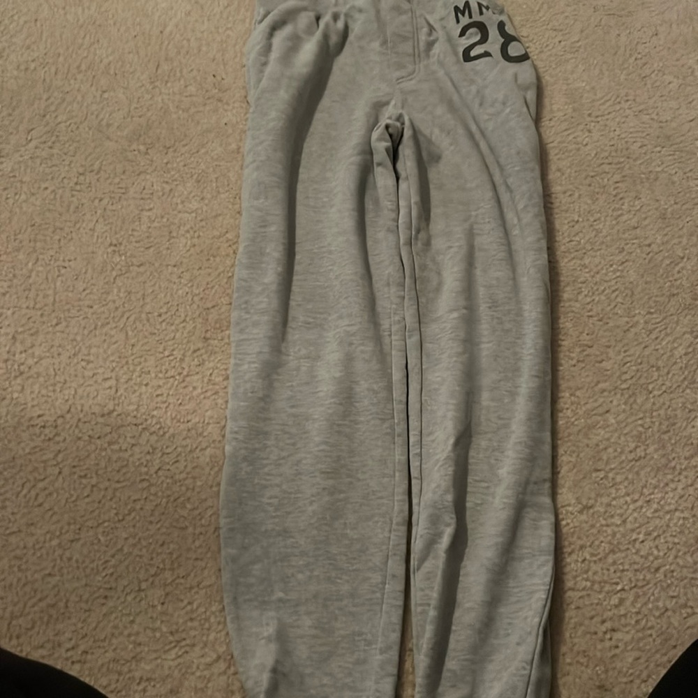 MM sweats - Picture 1 of 2